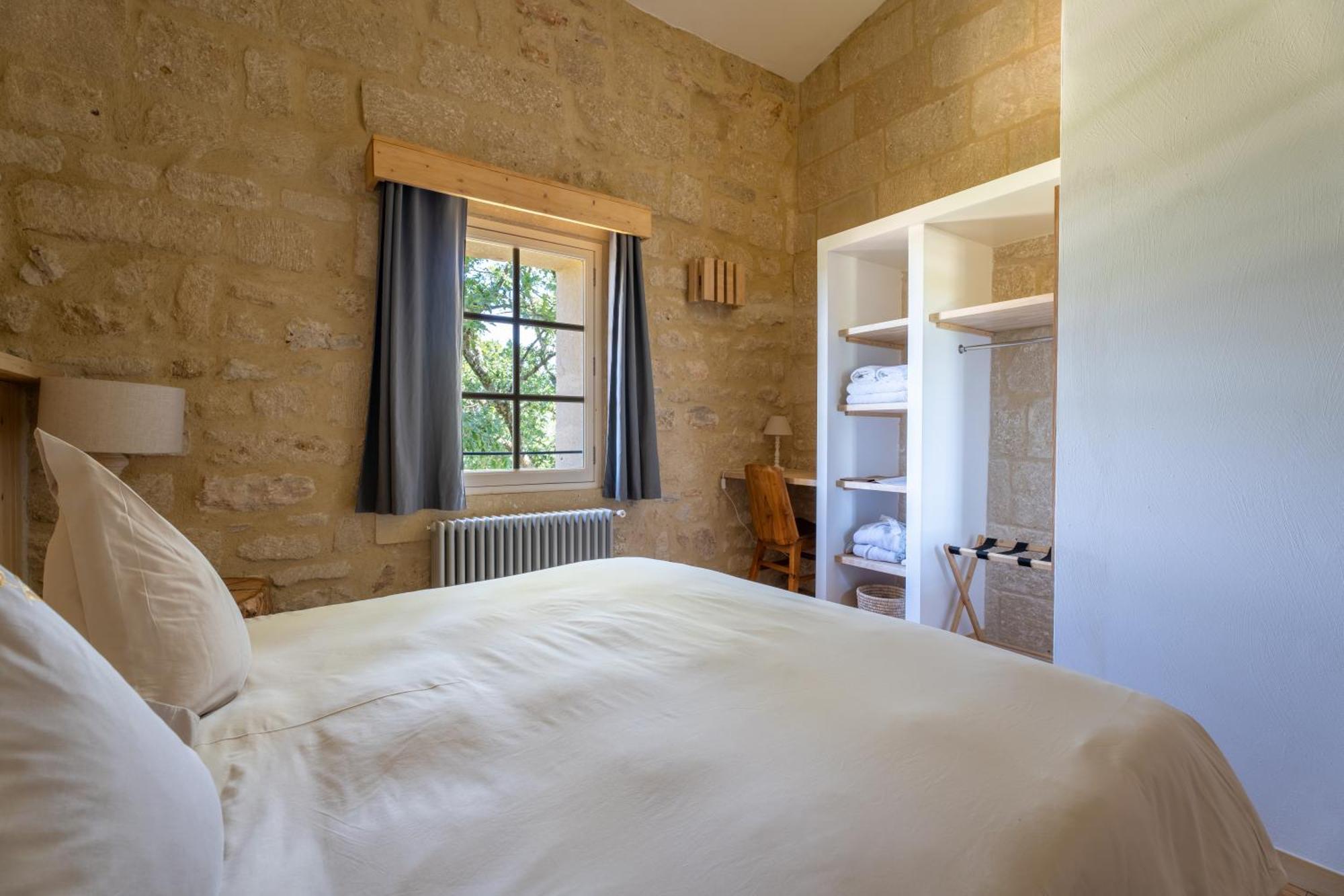 Chateau De Pondres Villevieille Bagian luar foto